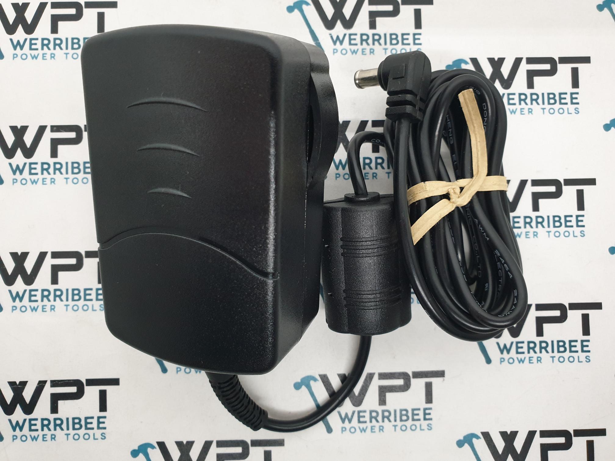 Makita Radio AC Adapter SE00000832 - Image 2